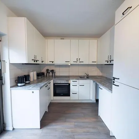 Monteurwohnung-fuer-6-pers-mit-wlan-kueche-tv-bad-oldesloe-naehe-hamburg-naehe-luebeck Lejlighed Bad Oldesloe