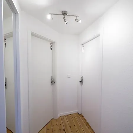 Apartment Monteurwohnung Für 6 Pers. Mit Wlan, Küche&tv – Bad Oldesloe, Nähe Hamburg&nähe Lübeck