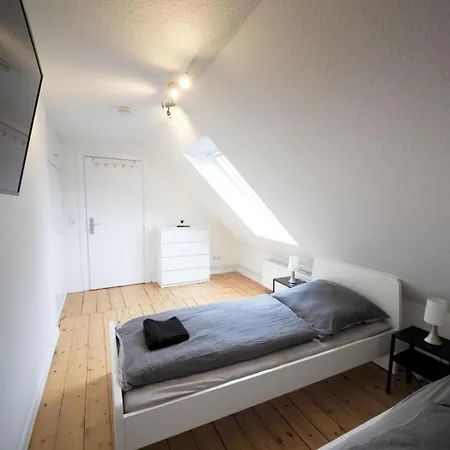 Apartment Monteurwohnung Für 6 Pers. Mit Wlan, Küche&tv – Bad Oldesloe, Nähe Hamburg&nähe Lübeck